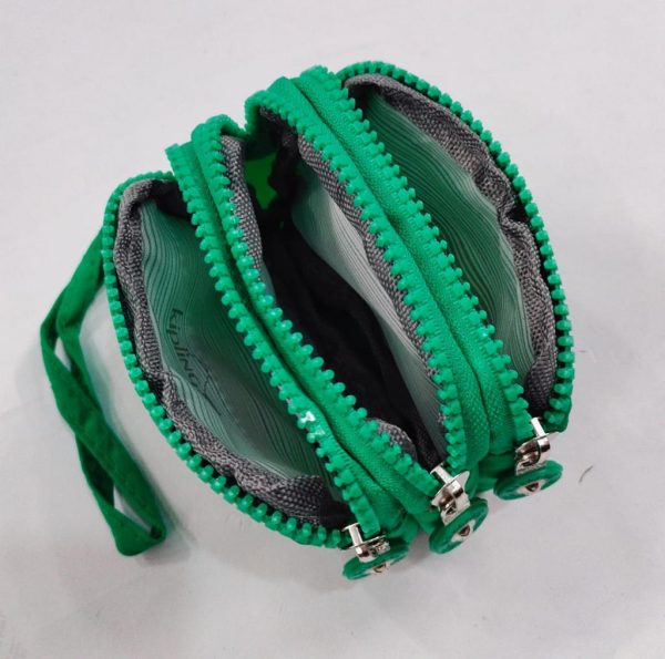 Green three zipper purse, Runner Street